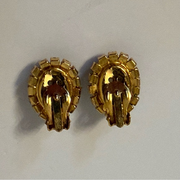 VINTAGE EARRINGS AB CRYSTAL AURORA BOREALIS CLIPS GOLD TONE SETTING ICE CENTER - Picture 6 of 7